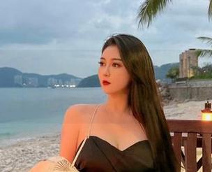 微密圈 – 居家女仆的缤纷日常，120斤的小王同学的美图资源等你来探秘！