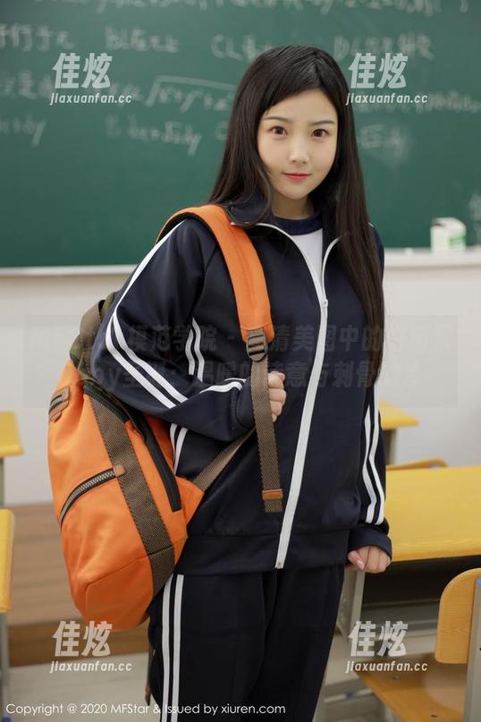 MFStar模范学院 - 高清美图中的白茹雪abby圣诞：温暖的诗意与刺骨的冷