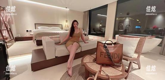 微密圈 - MIYA蟊连光线都羡慕的纯白，高清下载！准备好被美震撼！