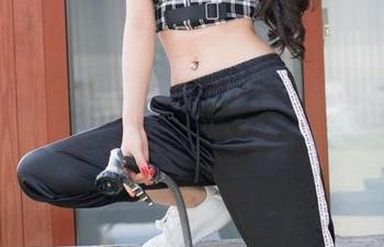 MiStar魅妍社 – 黄乐然海边美图，肆意享受海风的亲吻？