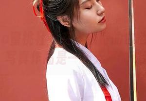 MiiTao蜜桃社 – 在李颖诗的白色世界里，写真作品是一场无声的对话