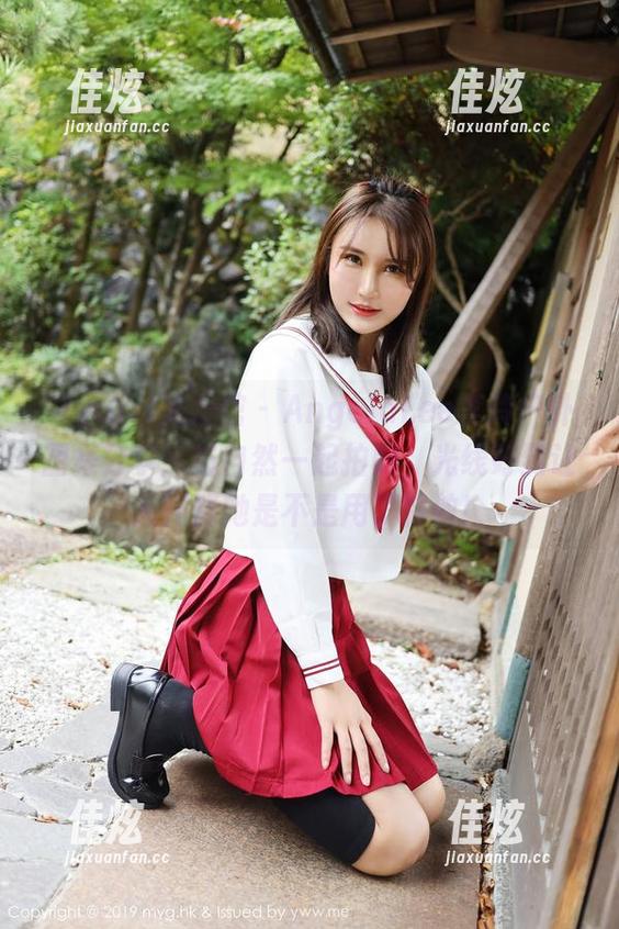 MyGirl美媛馆 - AngelaLee李玲户外图集分享：与自然一起拍照，光线好到让人怀疑她是不是用了特效！