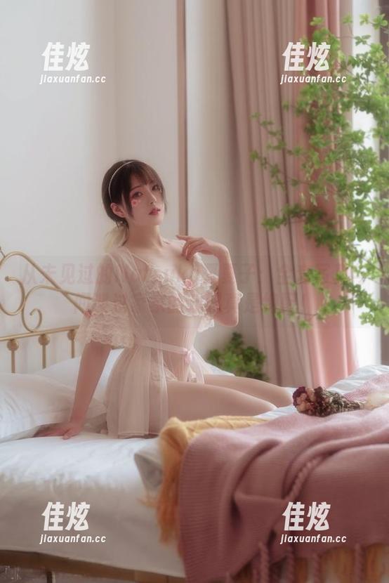 从未见过的Natsuko夏夏子：全套写真与间谍过家家的戏码真是绝配！