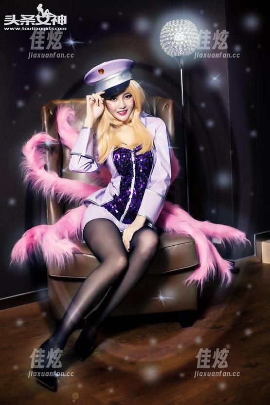TouTiao头条女神 - 定制写真系列：高萌萌的校服，谁说不能放肆可爱？