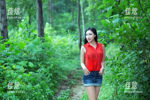 TuiGirl-陆瓷 TuiGirl - 把眼镜戴成艺术品!陆瓷眼镜套图,让你发现美在每一个角度!