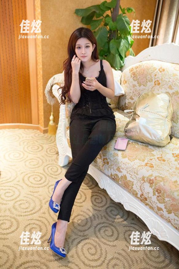 TuiGirl推女郎 - 王馨瑶的浴室探险：免费美图，让你想喝杯温水！