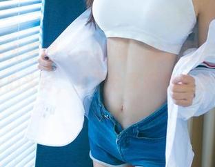 UGirls尤果网 – 一时间，林妃媛的圣诞美图成为心头好，资源分享好像也是一种罪过！