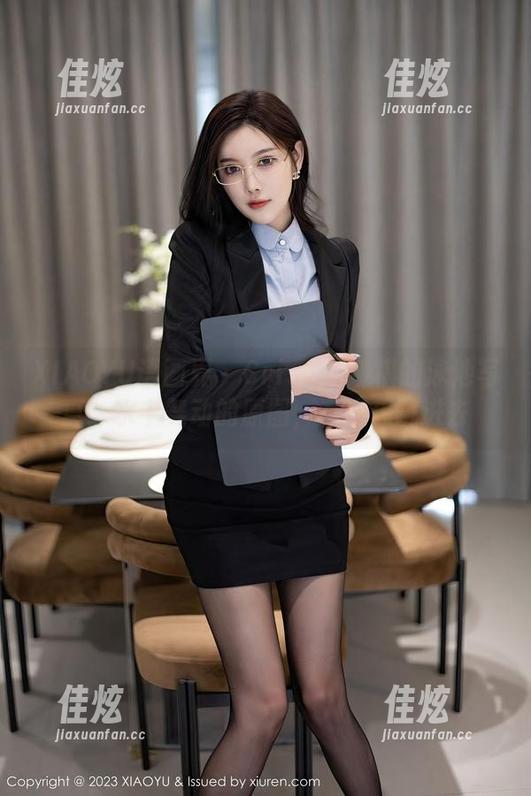 XIAOYU语画界 - Cris_卓娅祺的泳池写真：水中舞动的原图，有点想跳进去