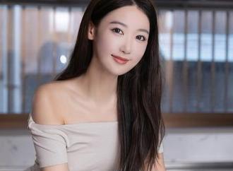 Xiuren秀人网 – SOLO-尹菲泳衣作品：那片无圣光的海，诱惑暴击！