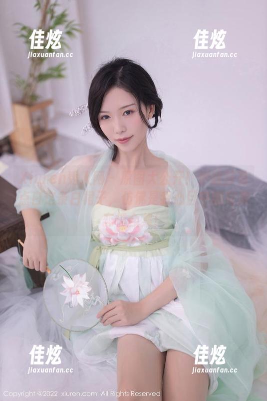 Xiuren秀人网 - 原图大公开！伊丽莎有点白这条白裙子，仿佛是我心目中的完美恋情合集！