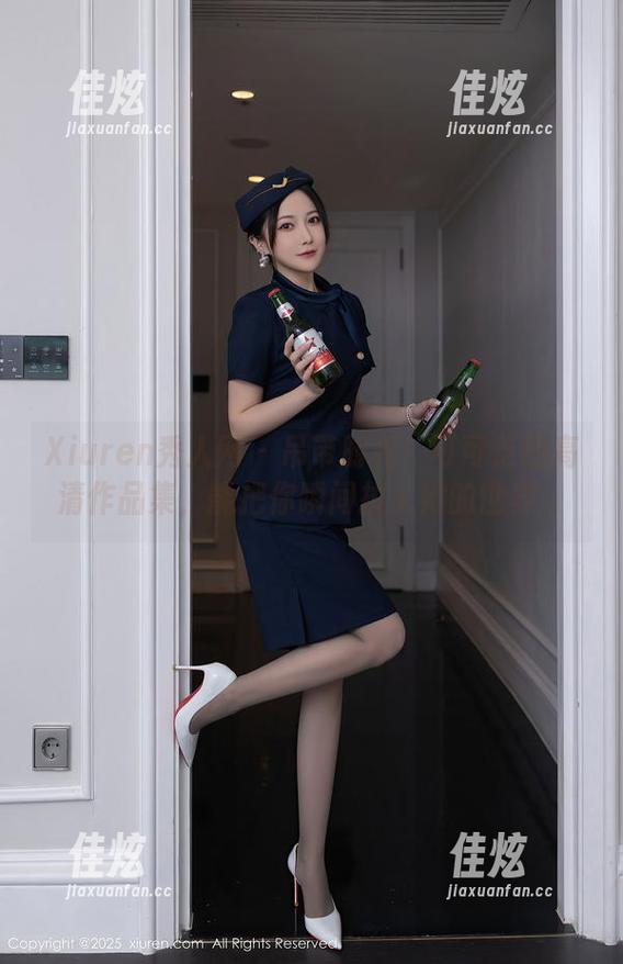 Xiuren秀人网 - 吊带时光！可可芝的高清作品集，能把你瞬间拉入她的世界。
