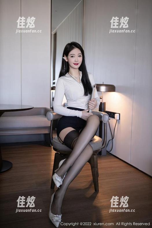 Xiuren秀人网 - 精选星子柒kiki的作品：女神系列，明明很低调，却又这么吸引眼球。