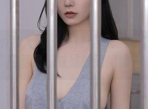 Xiuren秀人网 – 恍如梦境：爱酱里的私房图集，妹妹的迷离瞬间