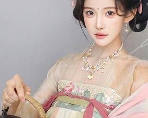 Xiuren秀人网 – 走过路过不要错过！谢小蒽的美脚作品，保证无圣光，不会闪瞎你的狗眼！