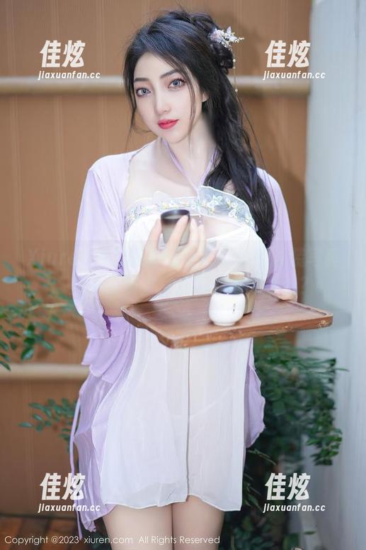 Xiuren秀人网 - 还是陈梵妮的泳装写真：美丽的误会，还是泳池的诱惑？