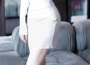 Xiuren秀人网 – 图包来了！黑丝和独特角度的完美搭档，陈小喵真是太会玩了！