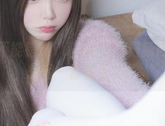 你绝对不能错过Yuka(유카)最新内衣照片，轻轻一瞥就上瘾了。