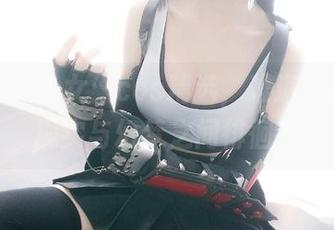 一小央泽少女：cos精选，难道真的是在现实与幻梦之间徘徊？