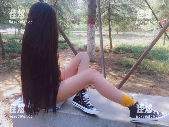 微密圈 - 这个圣诞不孤单，丝月神全套写真下载，和你一起记录每一个角落！