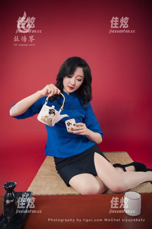 丽柜 - 允儿写真全套：纯白又不失娇羞，那种感觉你懂的吧？