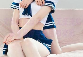 丽柜 – 文静的黑丝诱惑：无圣光的图片，感受温度与氛围的交织