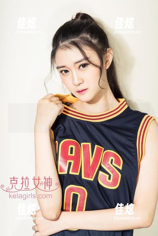 克拉女神 - 最新分享！吕佳教你怎么用裸足征服整个夏天！