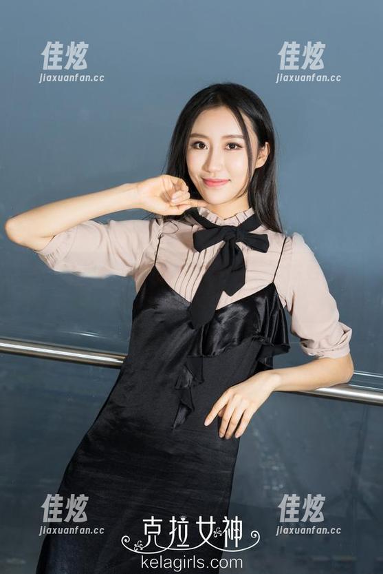 克拉女神 - 写真究竟能有多美？孟君的泳池原图告诉你答案