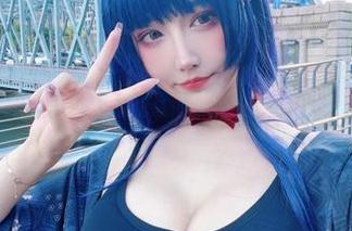 啾小妍的泳衣全集：这身材和这泳池，谁能拒绝呀！