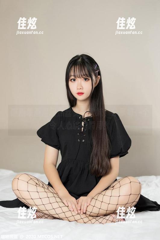 喵糖映画呈现黑丝美女软妹，分享每一个令人心跳的瞬间！