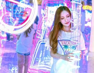 嗲囡囡 – 姝姝妹妹的泳衣梦：原图更新，轻轻一跃，便是我的幻想！