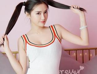 嗲囡囡 – 红裙梦游，果儿Victoria带你探索免费的图包世界！不来看看？