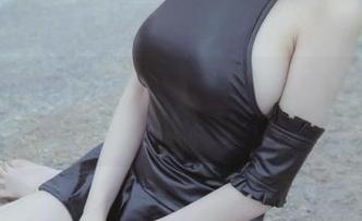 在下萝莉控ii的优雅礼服合集：让思绪随风飞舞