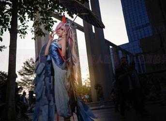 黑贞德写真合集：在奶狮不咬人的镜头下绽放的异彩