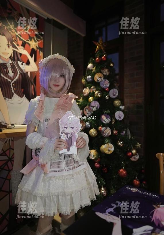 妖君白研丝袜写真：小心，这组套图可能会让你心跳加速！