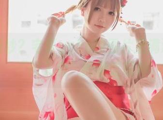定制婚纱？宅夏yoko的图片里满满都是“闯入者”的锁定眼神