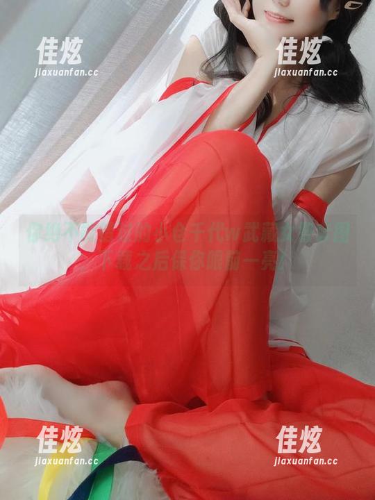 你绝不能错过的小仓千代w武藏女警套图，下载之后保你眼前一亮！