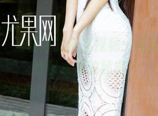 尤果网 – 张雪馨的浴室探秘：高清写真，裹着水汽的秘密
