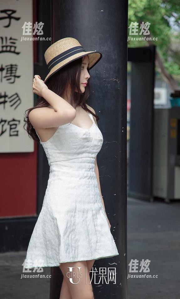 尤果网 - 米妮天使的神秘力量：高清原图，俘获你的心！