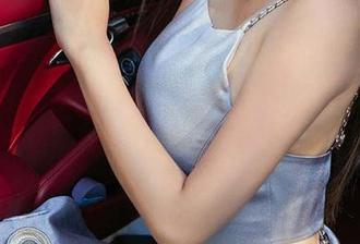 尤果网 – 露儿的邻家甜姐儿写真：每一张都像是偷偷瞥见