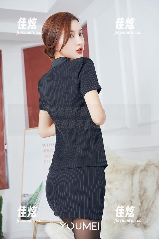 尤蜜荟 - 温心怡的校服写真，原图免费给力，谁还想说不喜欢校服呢？