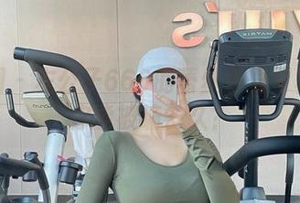 微密圈 – 左公子666的蕾丝包臀写真——你能被骗多久？
