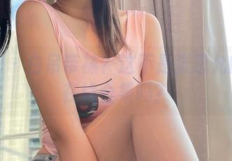 微密圈 – 白吊带袜？这不是张思允的招牌在线合集吗？