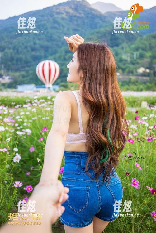 推女神 - 尤美Yumi最新黑白图片，光线与阴影的斗争，看谁能更好看！