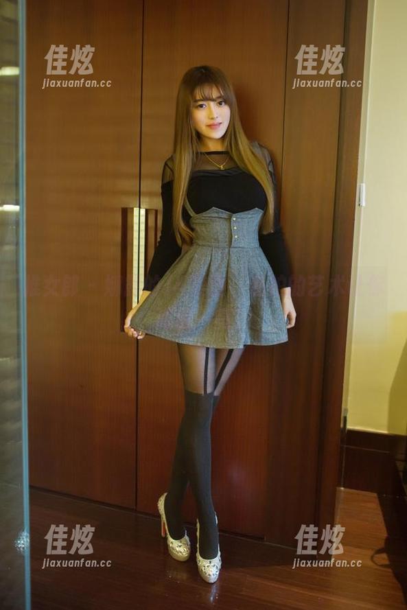 推女郎 - 娜露的JK美图，私拍的艺术让你眼前一亮！