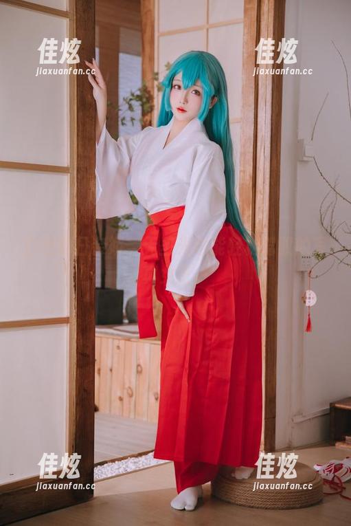 白色的日奈娇，无圣光也能轻松驾驭的写真女王。