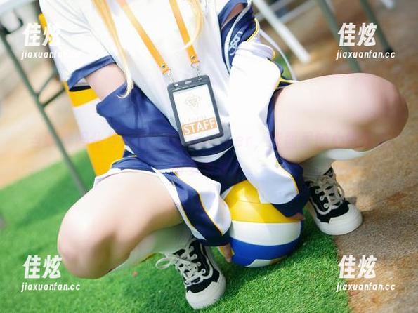 当晓美妈化身角色：GameOver，套图里的心情到底有多复杂？