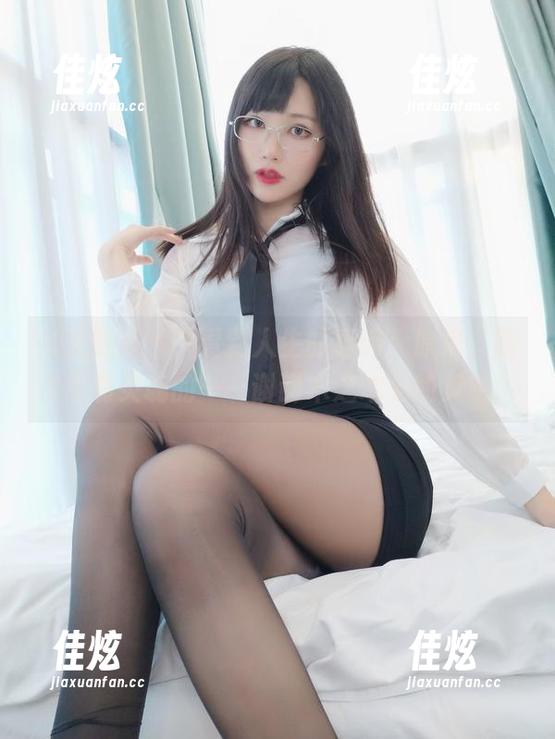 从美腿照片中看到人生的真谛：原来，腿也是有灵魂的——谢谢木之本果的灵感！