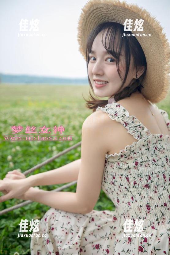 梦丝女神-雪馨 梦丝女神 - 比基尼转角遇见雪馨:套图精选,绝对不冰冷!