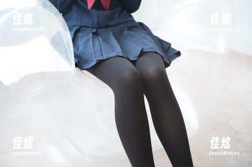 森萝财团 - 图片里的小满，护士服下的秘密：原图没告诉你的一切。