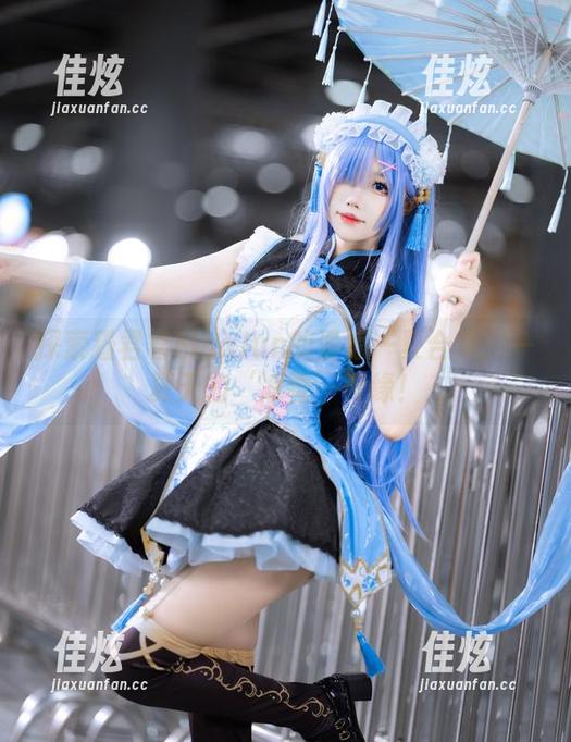 探索猫君君MaoJun的清凉一夏合集：一夏天的‘冰雪’奇缘！